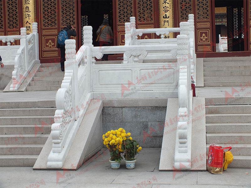 石栏杆