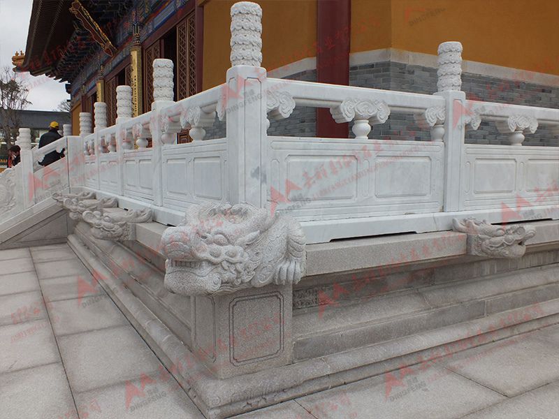 石栏杆