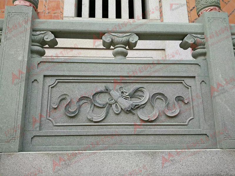 石栏杆