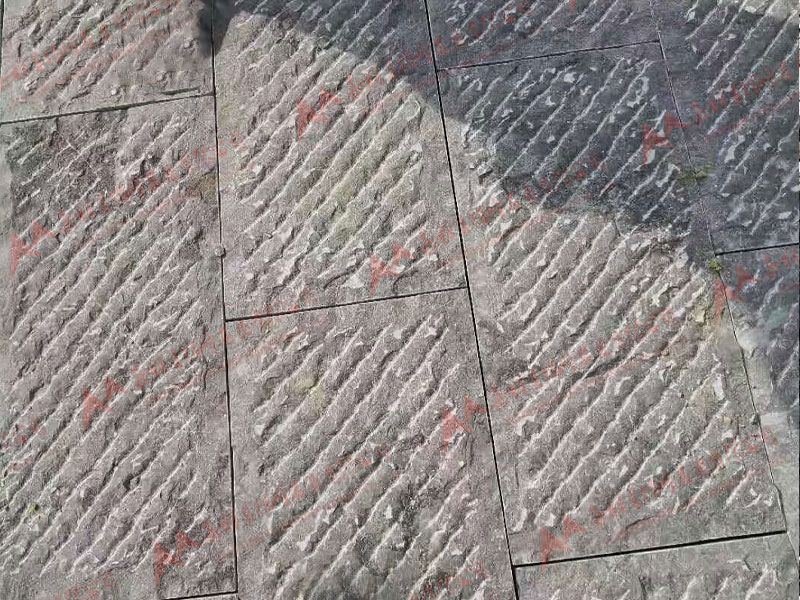 青石錾道面