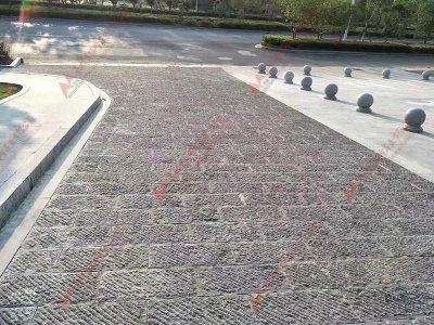 公园青石板材施工